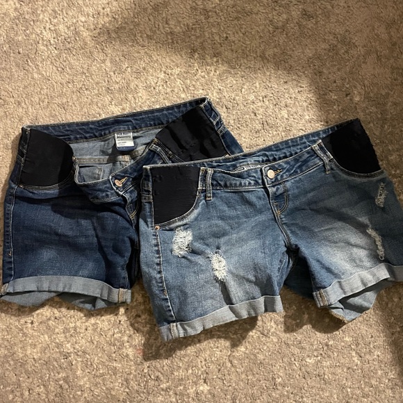 Maternity short bundle - Picture 1 of 3